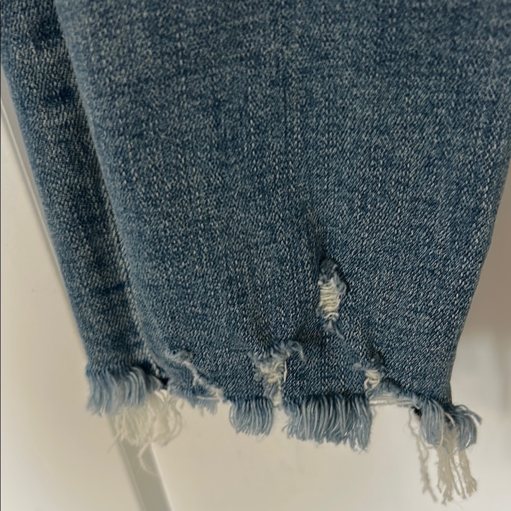 Abercrombie & Fitch Blue Cropped Jeans - Picture 6 of 11